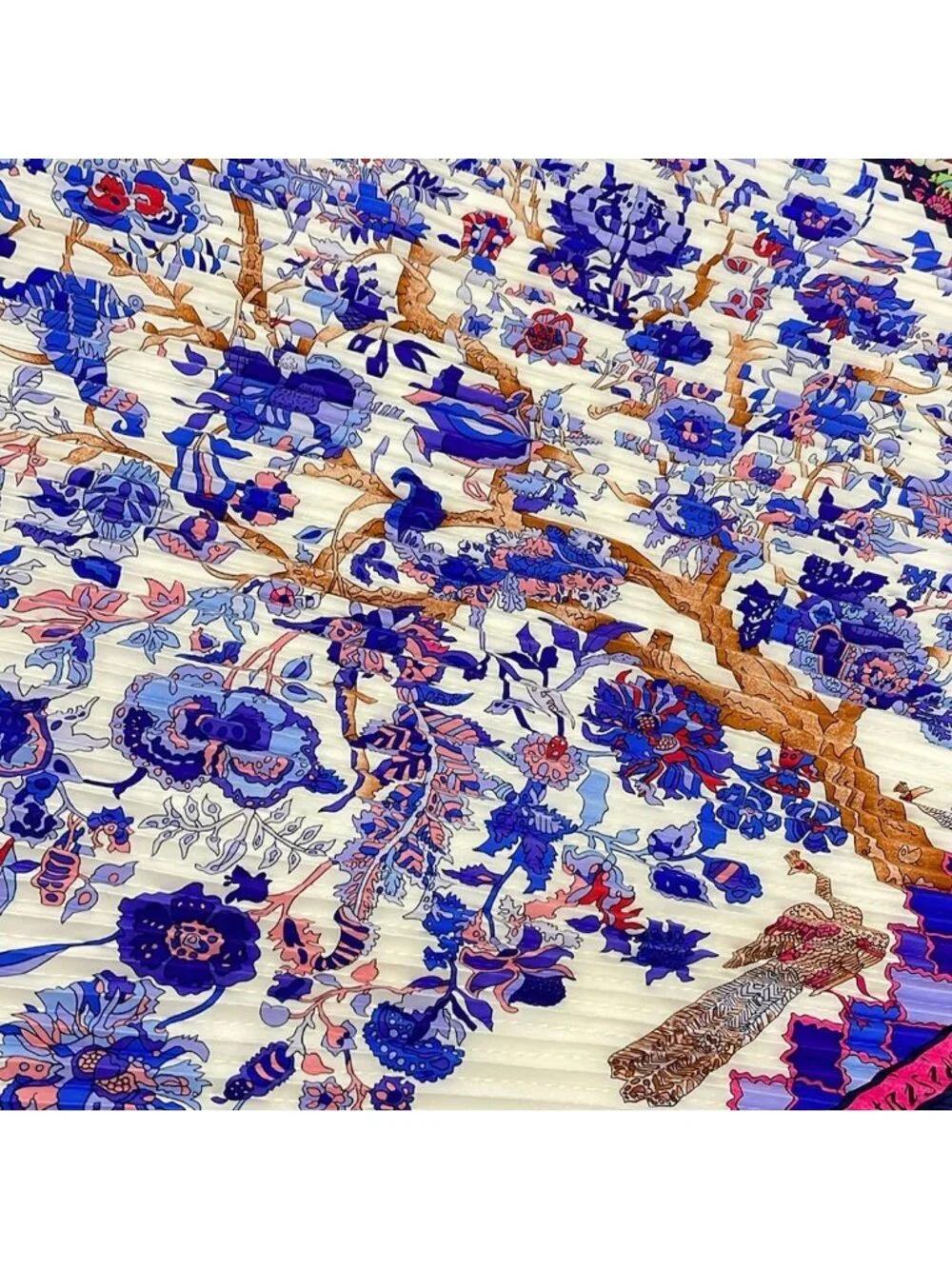 ★SOLD★ Hermes Scarf Carre Plisse White Blue Multi Fantaisies Indiennes - Picture 4 of 6